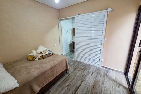 Casa para alugar com 133m², 2 quartos e 2 vagas Casa para alugar com 133m², 2 quartos e 2 vagasSuíte 1