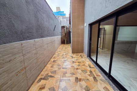 Quintal de casa para alugar com 2 quartos, 133m² em Jardim Lunamar, Praia Grande