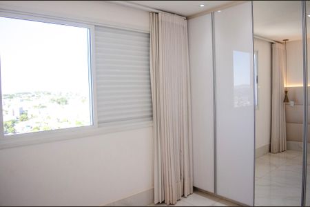 Apartamento para alugar com 88m², 3 quartos e 2 vagas Apartamento para alugar com 88m², 3 quartos e 2 vagasSuíte
