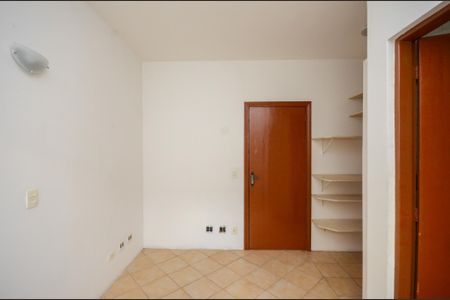 Casa para alugar com 200m², 4 quartos e 1 vaga Casa para alugar com 200m², 4 quartos e 1 vagaSuíte 2