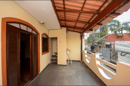 Casa para alugar com 200m², 4 quartos e 1 vaga Casa para alugar com 200m², 4 quartos e 1 vagaSuíte 1 - Sacada