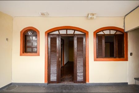 Casa para alugar com 200m², 4 quartos e 1 vaga Casa para alugar com 200m², 4 quartos e 1 vagaSuíte 1 - Sacada