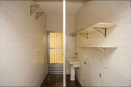 Casa para alugar com 200m², 4 quartos e 1 vaga Casa para alugar com 200m², 4 quartos e 1 vagaÁrea de Serviço