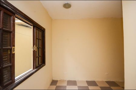 Casa para alugar com 200m², 4 quartos e 1 vaga Casa para alugar com 200m², 4 quartos e 1 vagaQuarto