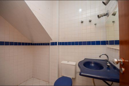 Casa para alugar com 200m², 4 quartos e 1 vaga Casa para alugar com 200m², 4 quartos e 1 vagaBanheiro