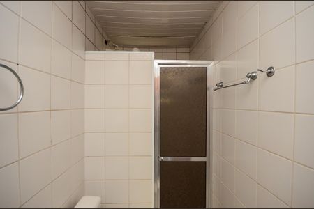 Casa para alugar com 200m², 4 quartos e 1 vaga Casa para alugar com 200m², 4 quartos e 1 vagaSuíte 1 - Banheiro