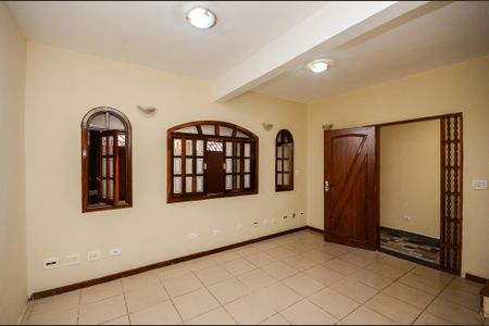 Sala de casa para alugar com 4 quartos, 200m² em Conjunto Habitacional Turistica, São Paulo