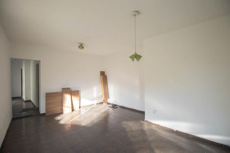 Sala de casa para alugar com 2 quartos, 100m² em Brasilândia, São Gonçalo