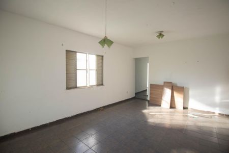 Casa para alugar com 100m², 2 quartos e sem vaga Casa para alugar com 100m², 2 quartos e sem vagaSala