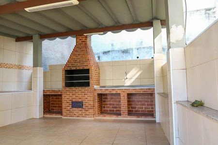 Apartamento para alugar com 200m², 3 quartos e 2 vagas Apartamento para alugar com 200m², 3 quartos e 2 vagasÁrea comum - Churrasqueira