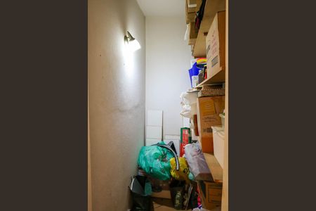 Apartamento para alugar com 200m², 3 quartos e 2 vagas Apartamento para alugar com 200m², 3 quartos e 2 vagasDespensa