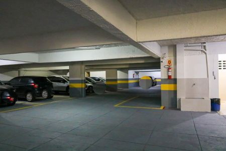 Apartamento para alugar com 200m², 3 quartos e 2 vagas Apartamento para alugar com 200m², 3 quartos e 2 vagasGaragem