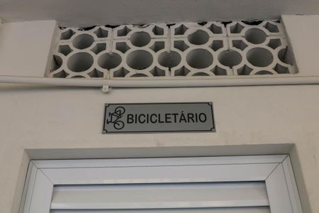 Apartamento para alugar com 200m², 3 quartos e 2 vagas Apartamento para alugar com 200m², 3 quartos e 2 vagasBicicletário