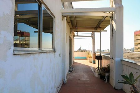 Apartamento para alugar com 200m², 3 quartos e 2 vagas Apartamento para alugar com 200m², 3 quartos e 2 vagasCobertura