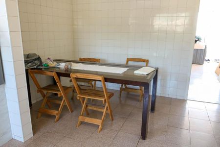 Apartamento para alugar com 200m², 3 quartos e 2 vagas Apartamento para alugar com 200m², 3 quartos e 2 vagasCozinha