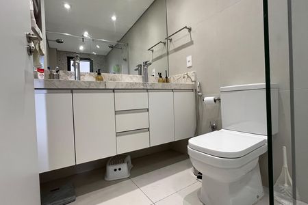 Apartamento para alugar com 208m², 4 quartos e 2 vagasBanheiro da Suíte 3