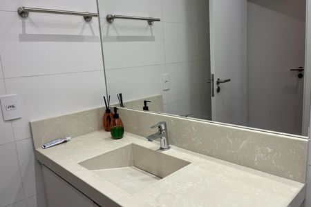 Apartamento para alugar com 208m², 4 quartos e 2 vagasBanheiro da Suíte 1