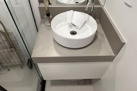 Apartamento para alugar com 208m², 4 quartos e 2 vagasBanheiro de serviço