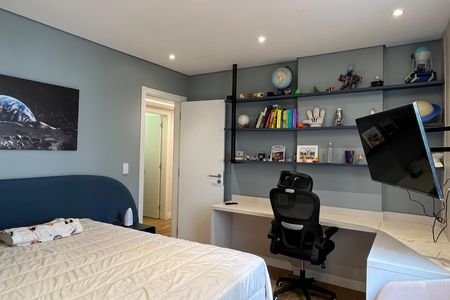 Apartamento para alugar com 208m², 4 quartos e 2 vagasSuíte 2