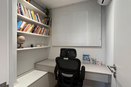 Apartamento para alugar com 208m², 4 quartos e 2 vagasSala de Estudos