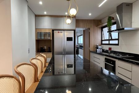 Apartamento para alugar com 208m², 4 quartos e 2 vagasCozinha 