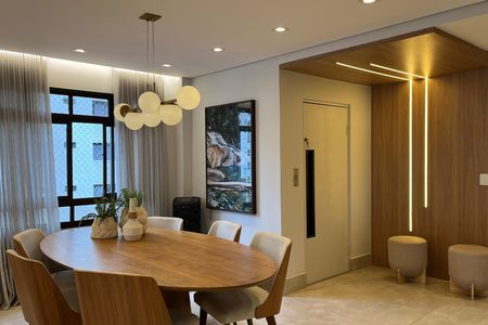 Apartamento para alugar com 208m², 4 quartos e 2 vagasSala