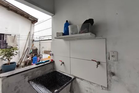 Casa para alugar com 180m², 2 quartos e 4 vagas Casa para alugar com 180m², 2 quartos e 4 vagasÁrea de Serviço