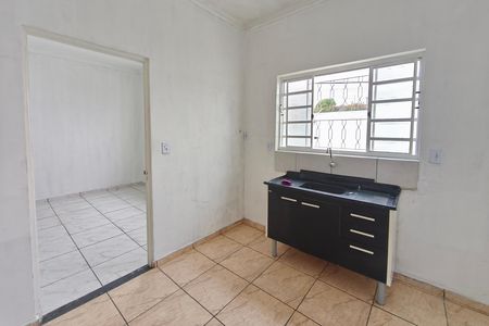 Casa para alugar com 180m², 2 quartos e 4 vagas Casa para alugar com 180m², 2 quartos e 4 vagasCozinha