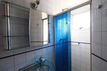 Apartamento à venda com 54m², 2 quartos e 2 vagasBanheiro Social