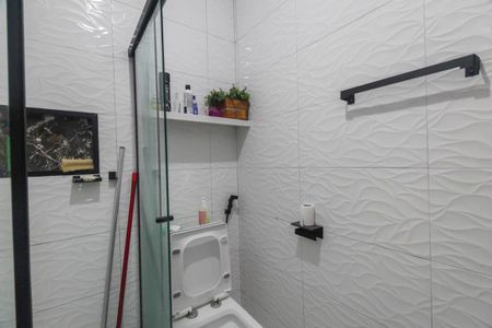 Casa para alugar com 60m², 3 quartos e 2 vagasBanheiro