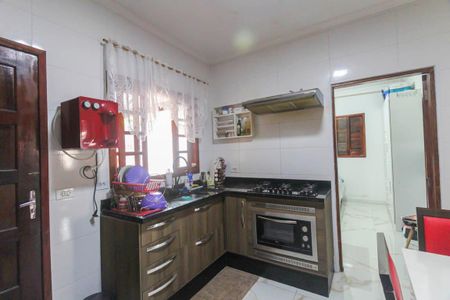 Casa para alugar com 60m², 3 quartos e 2 vagasCozinha