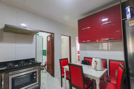 Casa para alugar com 60m², 3 quartos e 2 vagasCozinha