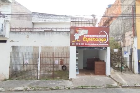 Casa para alugar com 60m², 3 quartos e 2 vagasFachada + Placa