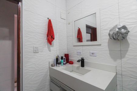 Casa para alugar com 60m², 3 quartos e 2 vagasBanheiro