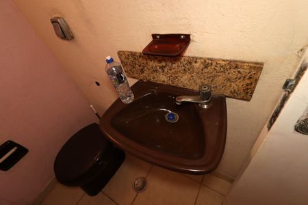 Casa para alugar com 161m², 2 quartos e 2 vagasLavabo - Pia