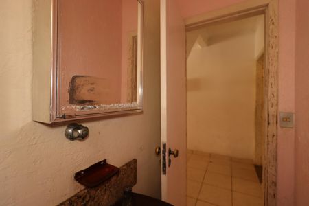 Casa para alugar com 161m², 2 quartos e 2 vagasLavabo