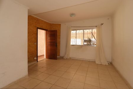 Casa para alugar com 161m², 2 quartos e 2 vagasSala