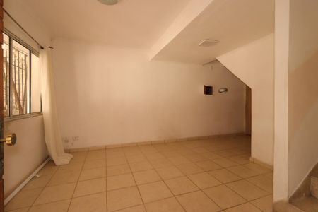 Sala de casa para alugar com 2 quartos, 161m² em Vila Palmares, Santo André