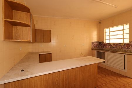 Casa para alugar com 161m², 2 quartos e 2 vagasCozinha