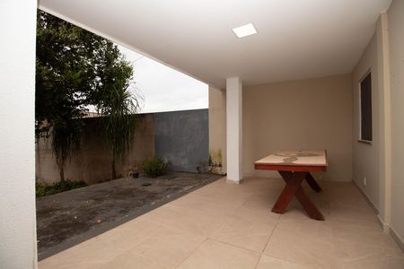 Casa de condomínio para alugar com 798m², 3 quartos e 4 vagas Casa de condomínio para alugar com 798m², 3 quartos e 4 vagasVaranda