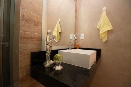 Casa de condomínio para alugar com 798m², 3 quartos e 4 vagas Casa de condomínio para alugar com 798m², 3 quartos e 4 vagasBanheiro da Suíte 3