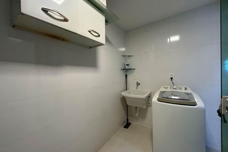 Casa de condomínio para alugar com 798m², 3 quartos e 4 vagas Casa de condomínio para alugar com 798m², 3 quartos e 4 vagasÁrea de Serviço