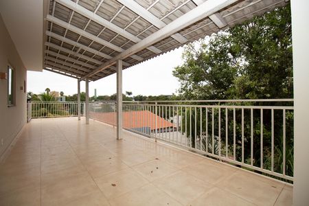 Casa de condomínio para alugar com 798m², 3 quartos e 4 vagas Casa de condomínio para alugar com 798m², 3 quartos e 4 vagasSacada