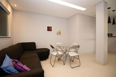 Casa de condomínio para alugar com 798m², 3 quartos e 4 vagas Casa de condomínio para alugar com 798m², 3 quartos e 4 vagasSala 1