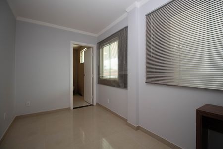 Casa de condomínio para alugar com 798m², 3 quartos e 4 vagas Casa de condomínio para alugar com 798m², 3 quartos e 4 vagasSuíte 3