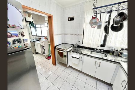 Apartamento para alugar com 140m², 4 quartos e 2 vagas Apartamento para alugar com 140m², 4 quartos e 2 vagasCozinha
