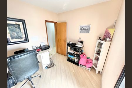 Apartamento para alugar com 140m², 4 quartos e 2 vagas Apartamento para alugar com 140m², 4 quartos e 2 vagasQuarto 2 / Escritório