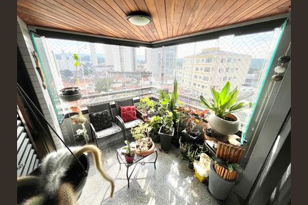 Apartamento para alugar com 140m², 4 quartos e 2 vagas Apartamento para alugar com 140m², 4 quartos e 2 vagasVaranda da Sala / Escritório