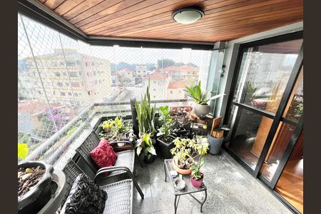 Apartamento para alugar com 140m², 4 quartos e 2 vagas Apartamento para alugar com 140m², 4 quartos e 2 vagasVaranda da Sala / Escritório