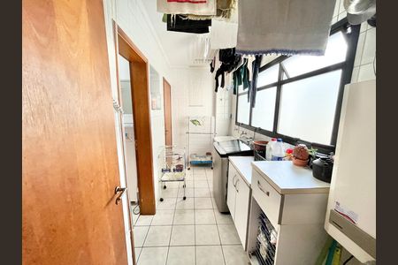 Apartamento para alugar com 140m², 4 quartos e 2 vagas Apartamento para alugar com 140m², 4 quartos e 2 vagasÁrea de Serviço